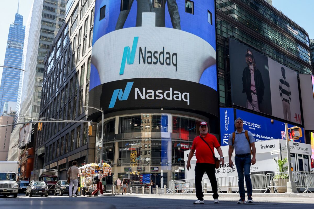China AI Model Sinks Nvidia, US Tech Stocks