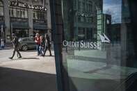 Credit Suisse Crisis Nears Finale as UBS Discussions Heat Up