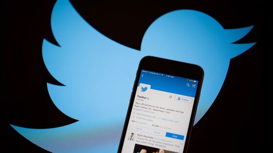 Twitter-Trump Clash Escalates After He Signs Social Media Order