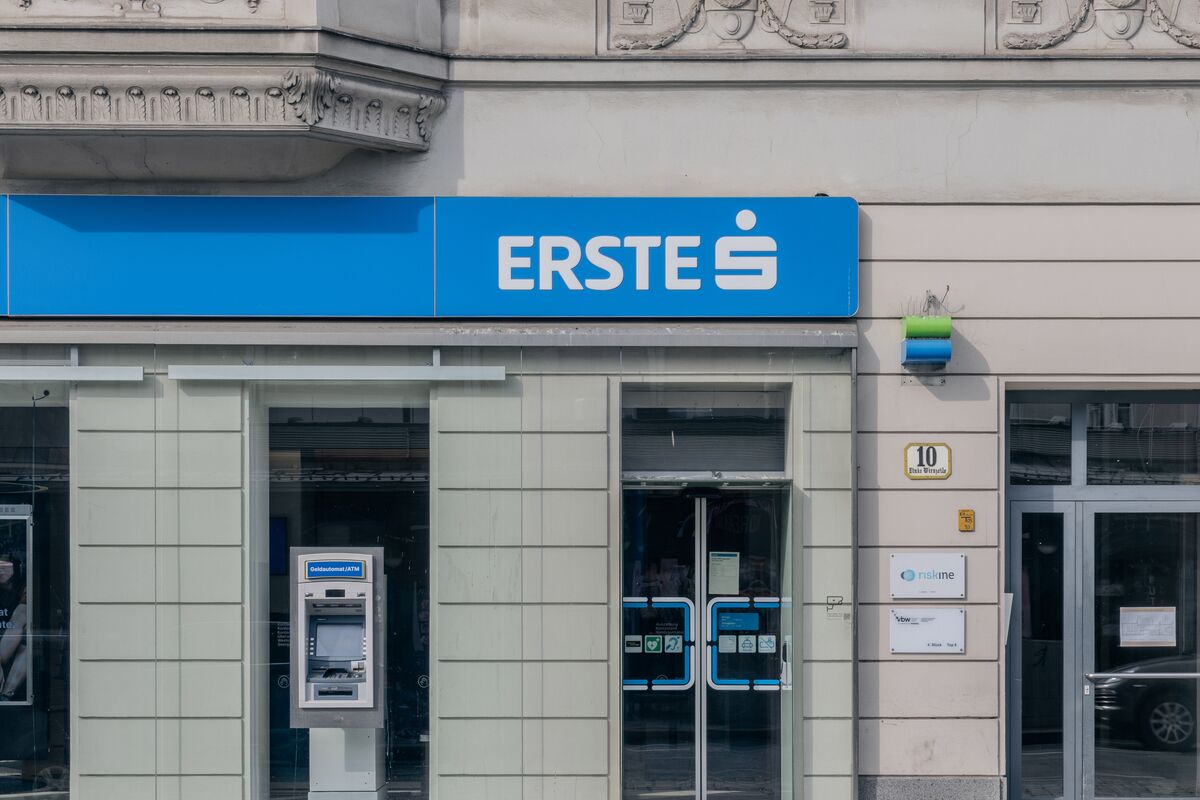 Erste Sees Faster Growth in Capital Buffer Ahead of Poland Deal