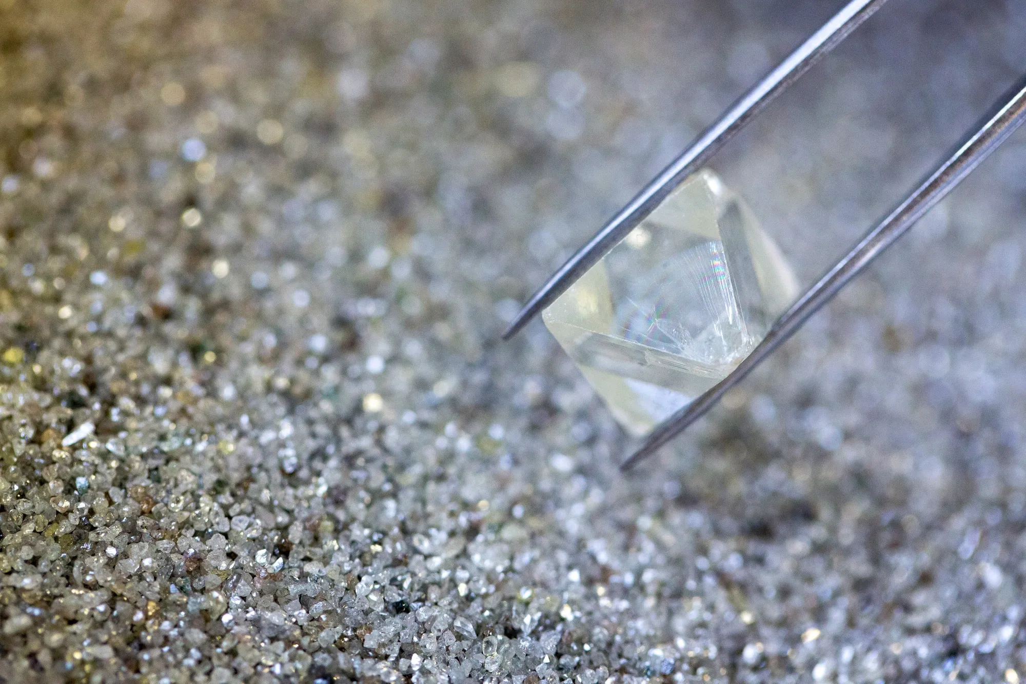 Zimbabwe expects to produce 4.1 million carats of diamonds this year.