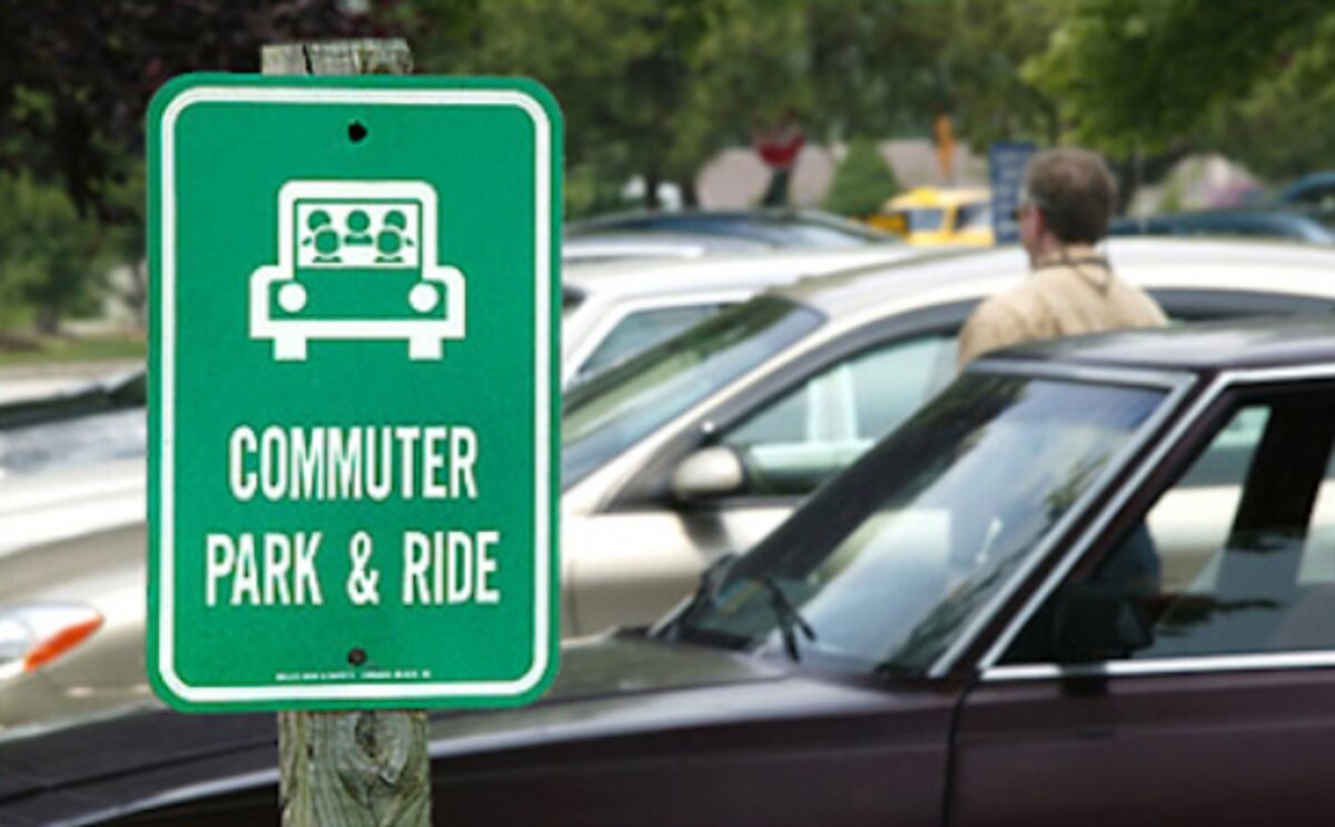 Charging for Metro Park-and-Ride Is Good for Equity and