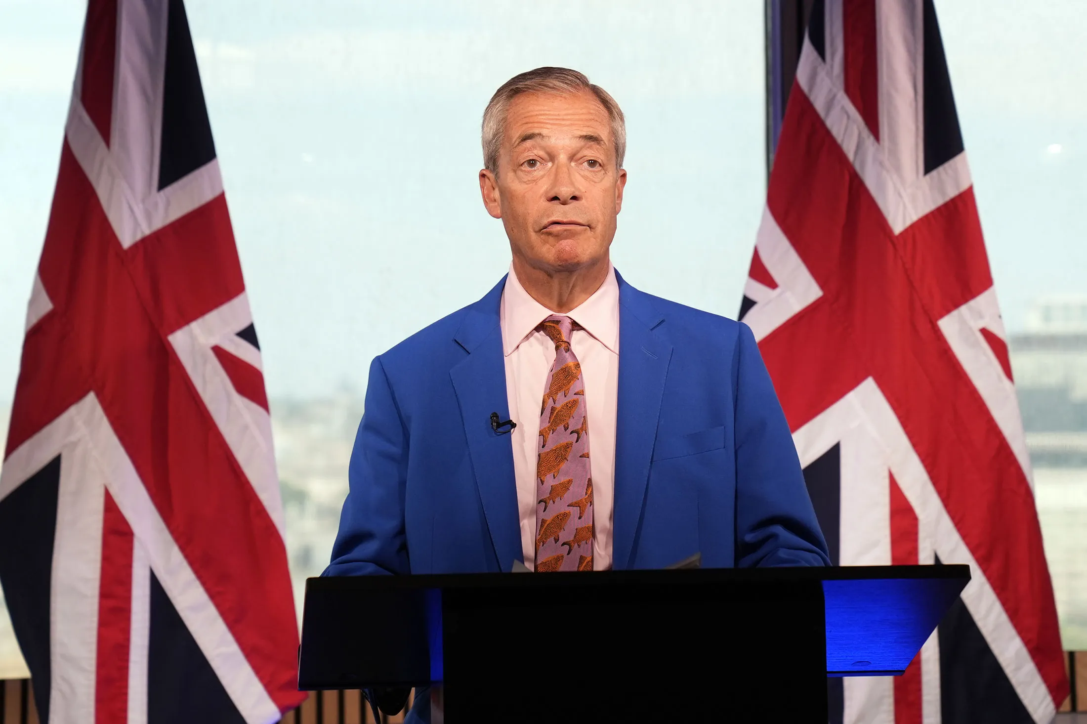 Farage Accused by Labour, Conservatives of Breaking Rules Over £5 Million  Gift - Bloomberg