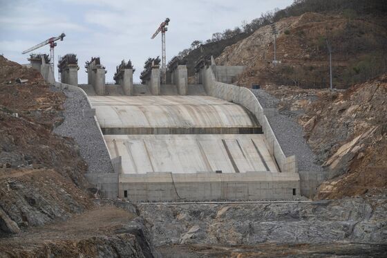Egypt Asks Nigeria’s Buhari to Mediate Ethiopia Dam Dispute