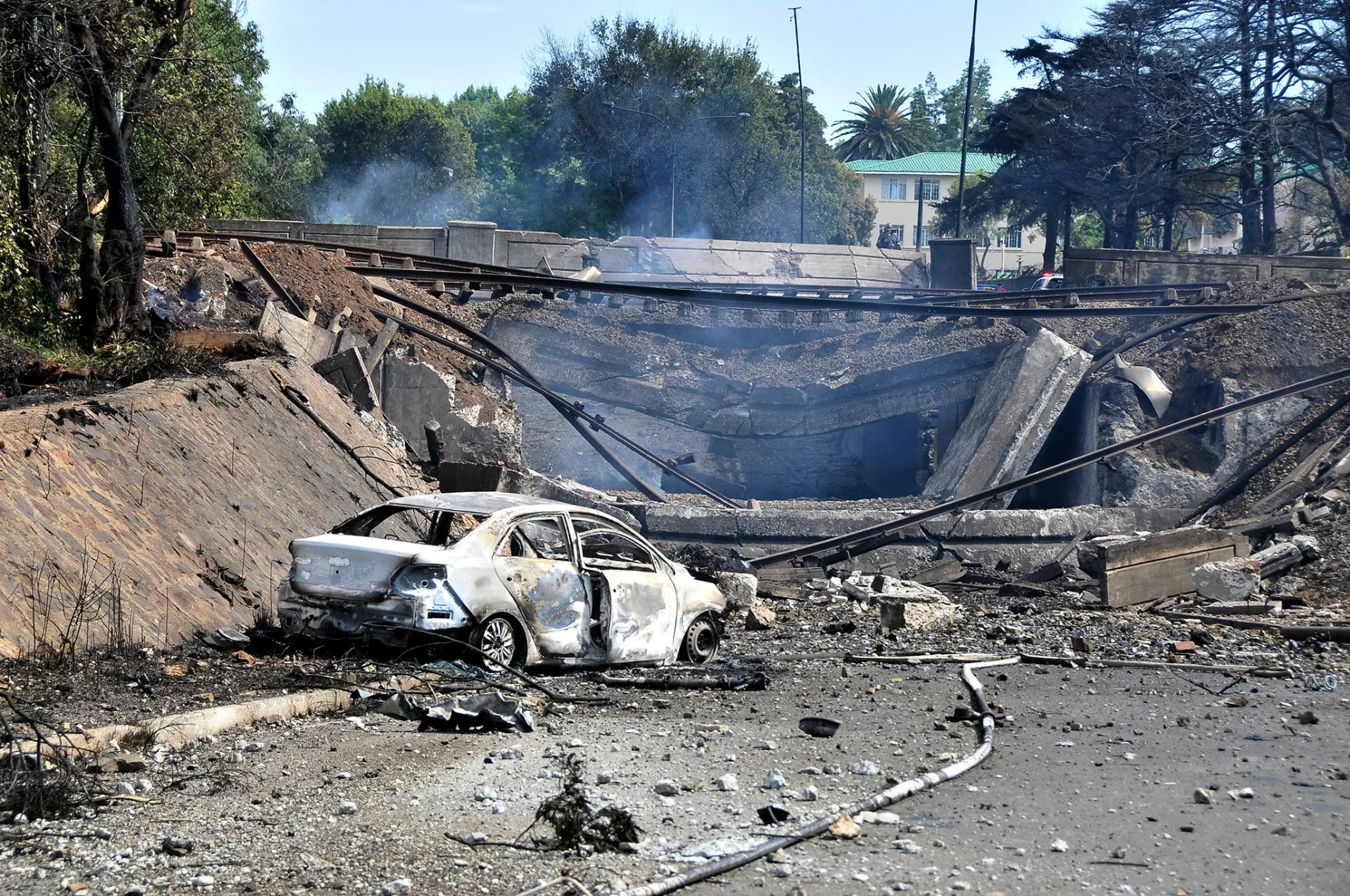 Truck With Liquified Gas Explodes in South Africa; 8 Killed