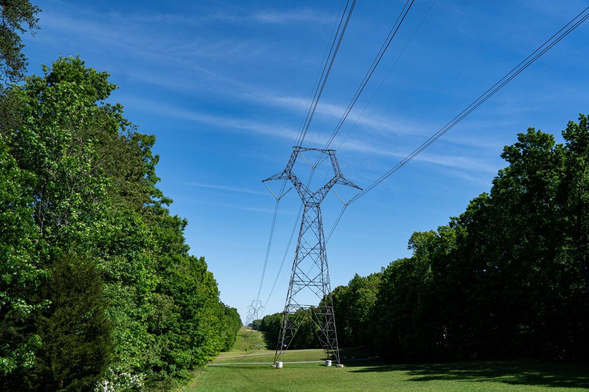 Virginia Wants 6-Year Power-Rate Freeze in NextEra-Dominion Deal