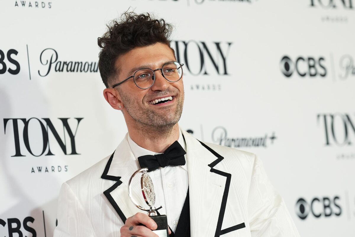 Sam Pinkleton Wins Tony for Best Direction of Play Oh, Mary!
