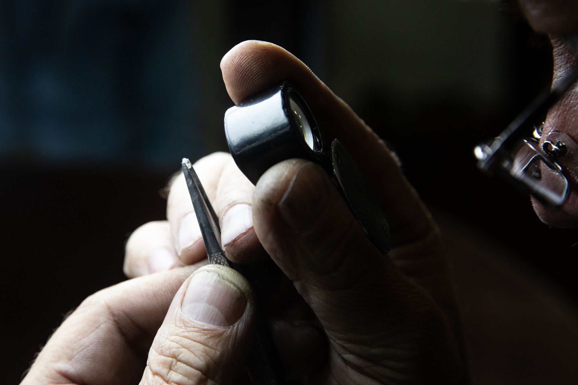 LUANDA, ANGOLA - JANUARY 30: A factory worker cuts a diamond on January 30, 2020 in Luanda, Angola. Pedra Rubra was was founded at the end of 2011, and was the first jewellery factory in Angola. Businesswoman Isabel dos Santos is the daughter of the former President of Angola - Jose Eduardo dos Santos. Forbes Magazine put her fortune at $2.1billion making her the richest woman in Africa. How she made her fortune has come under scrutiny as international media using information from the Luanda Leaks have revealed how, during his presidency, her father sanctioned her acquisition of stakes in Angolan industries including banking, diamonds, oil and telecoms. In December 2019 the Angolan Courts froze Dos Santos's stakes in Angolan companies as it bought a case against her regarding funds owed to the state oil firm. (Photo by Luke Dray/Getty Images) Photographer: Luke Dray/Getty Images Europe