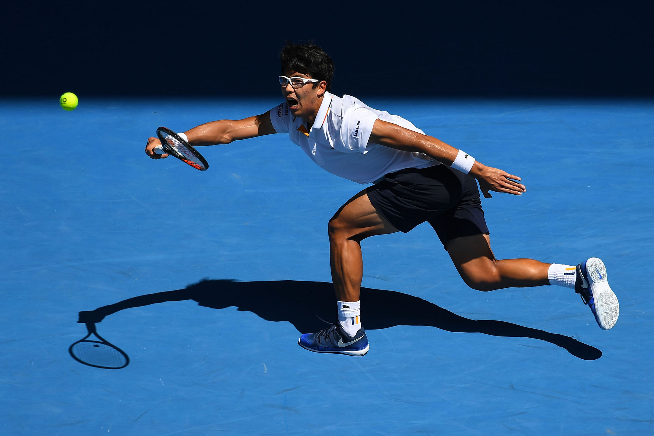 Korean Ace Has Eyes on Australian Open Prize, Oakley Endorsement - Bloomberg