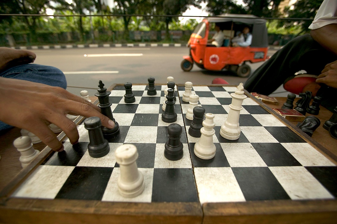 How Computers Play Chess