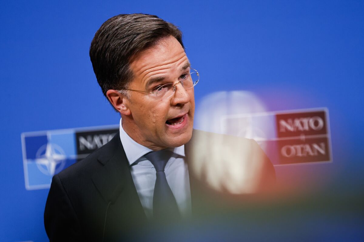 
                            US Gives Europe 2027 Deadline to Lead NATO Defense, Reuters Says