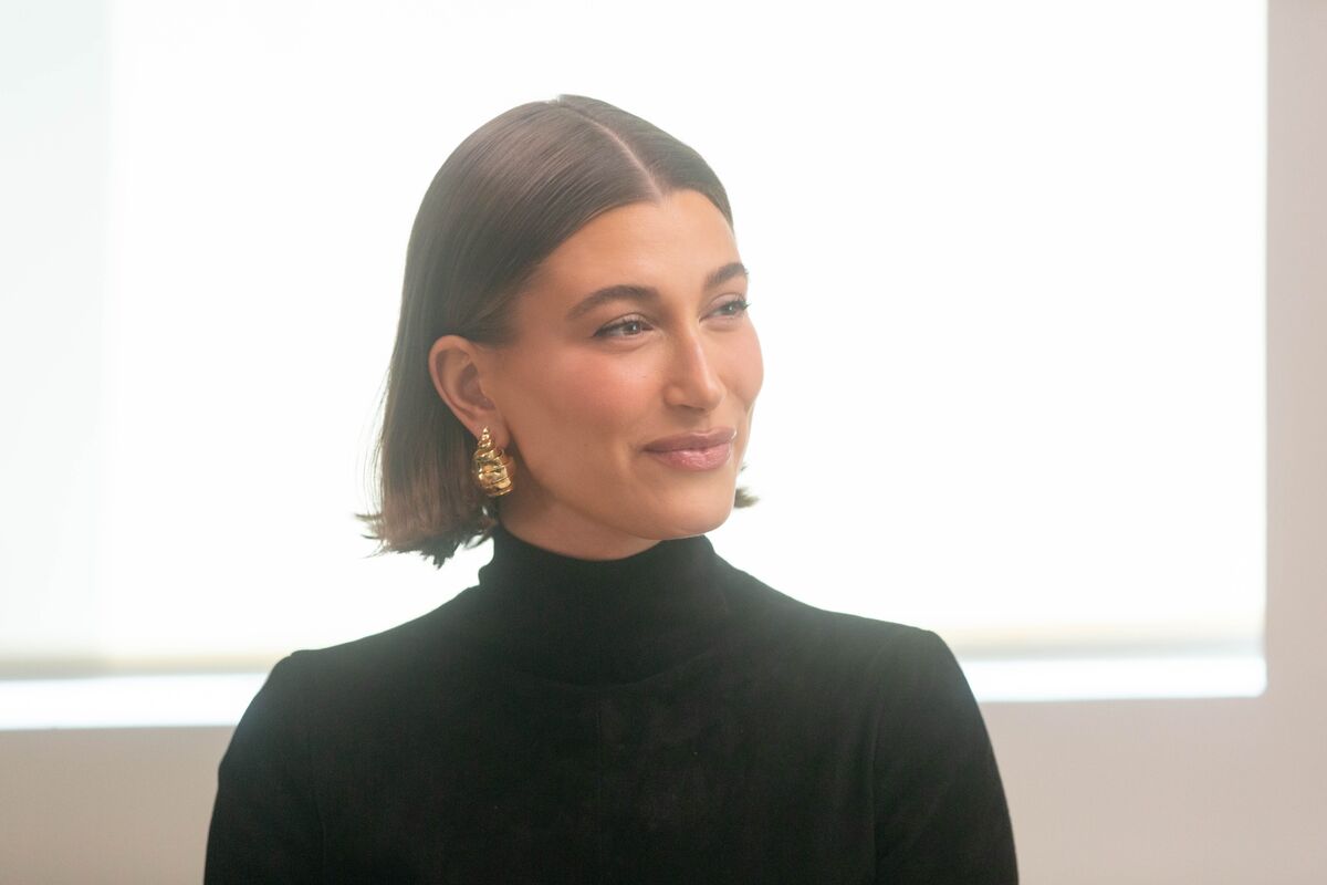 🟪"Il marchio Rhode: un nuovo orizzonte per le imprese delle celebrità nel mondo della cosmetica"