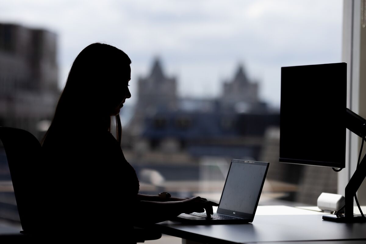 UK government data: digital industry job growth grew just 0.3% in 2023, the lowest since a 0.1% decline in 2013, down from 4.1% growth in 2022 and 6.5% in 2021 (Isabella Ward/Bloomberg)