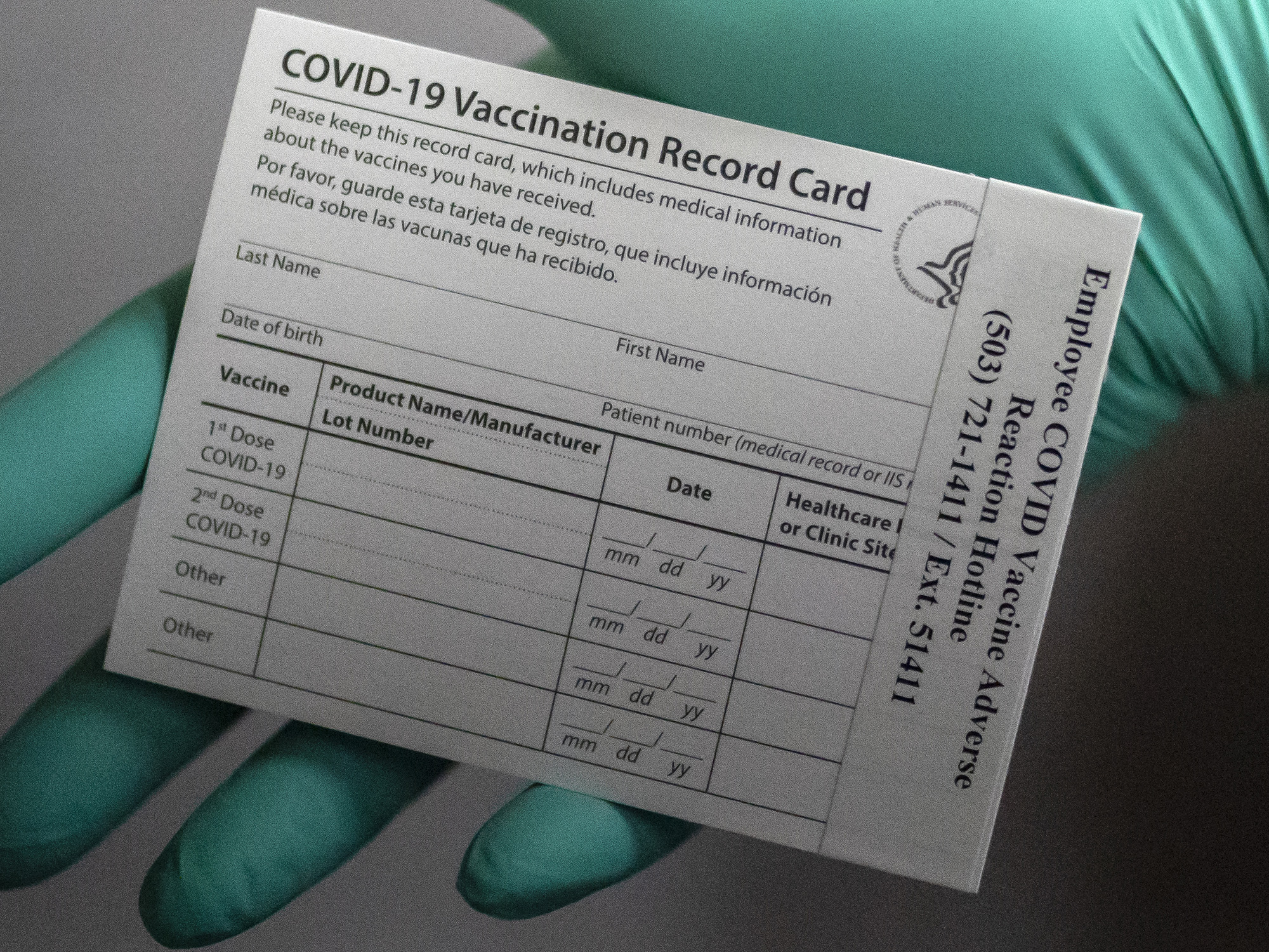 Women Selling Fake Vaccination Cards Charged in New York - Bloomberg