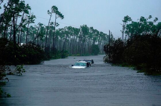 Hurricane Dorian Lashes Florida After Wreaking Havoc on Bahamas
