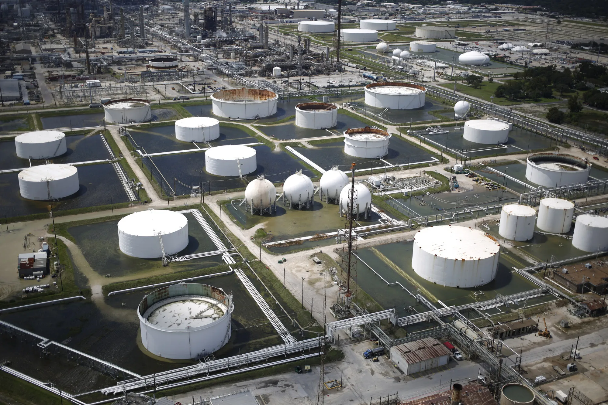 Harvey Costs Seen Rising To $42 Billion As Flooding Intensifies