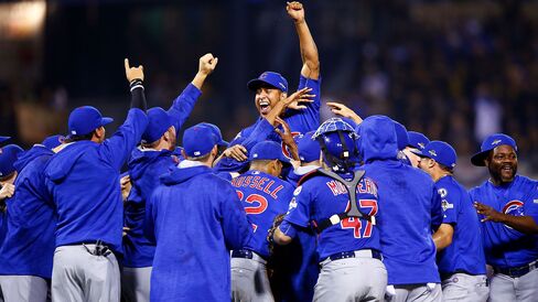 The Chicago Cubs celebrate defeating the Pittsburgh Pirates to win the National League Wild Card game at PNC Park on Oct. 7, 2015 in Pittsburgh, Pennsylvania.