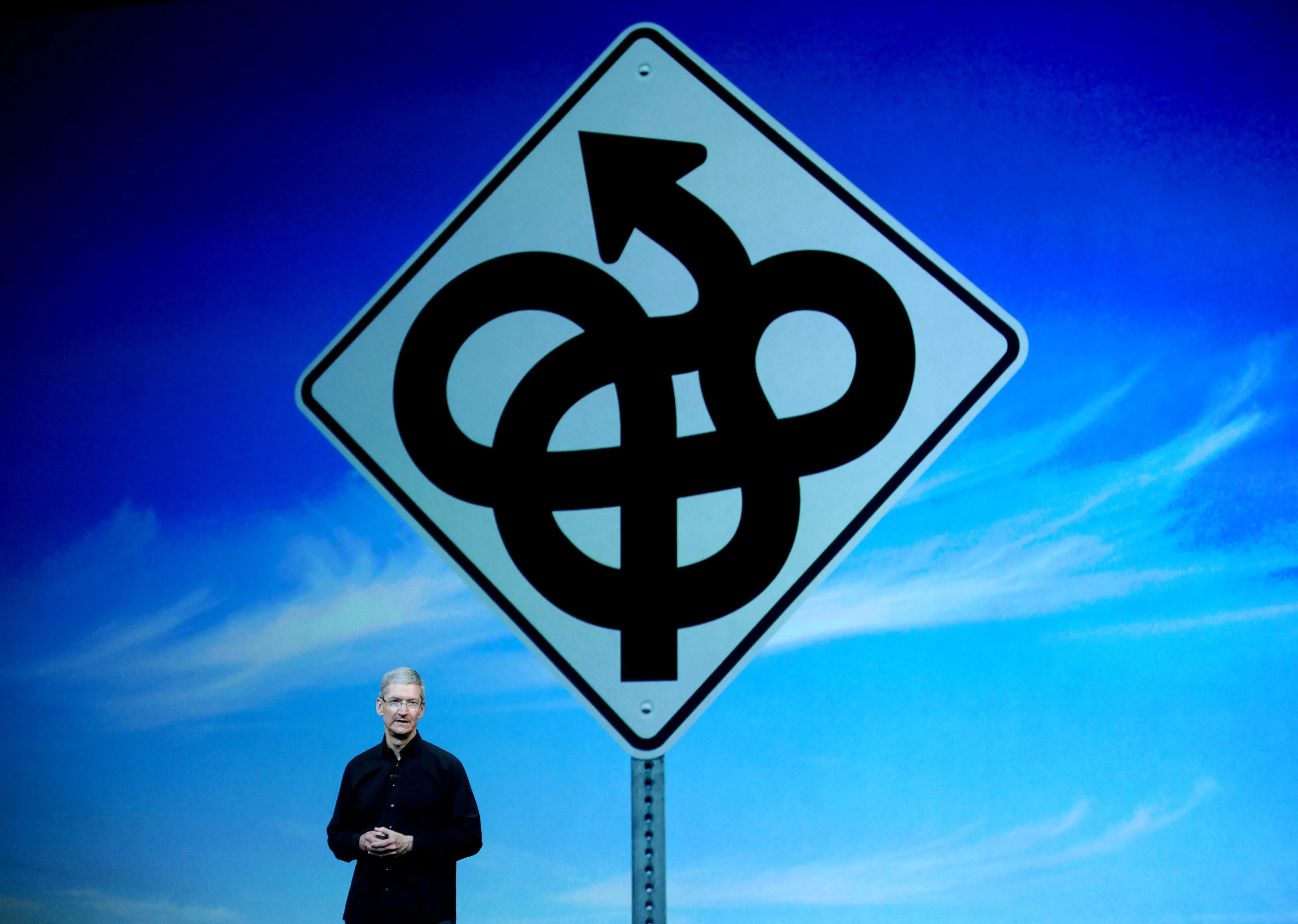Apple CEO0xA0Tim Cook led the company's news conference to unveil new iPads. Photographer: Noah Berger/Bloomberg