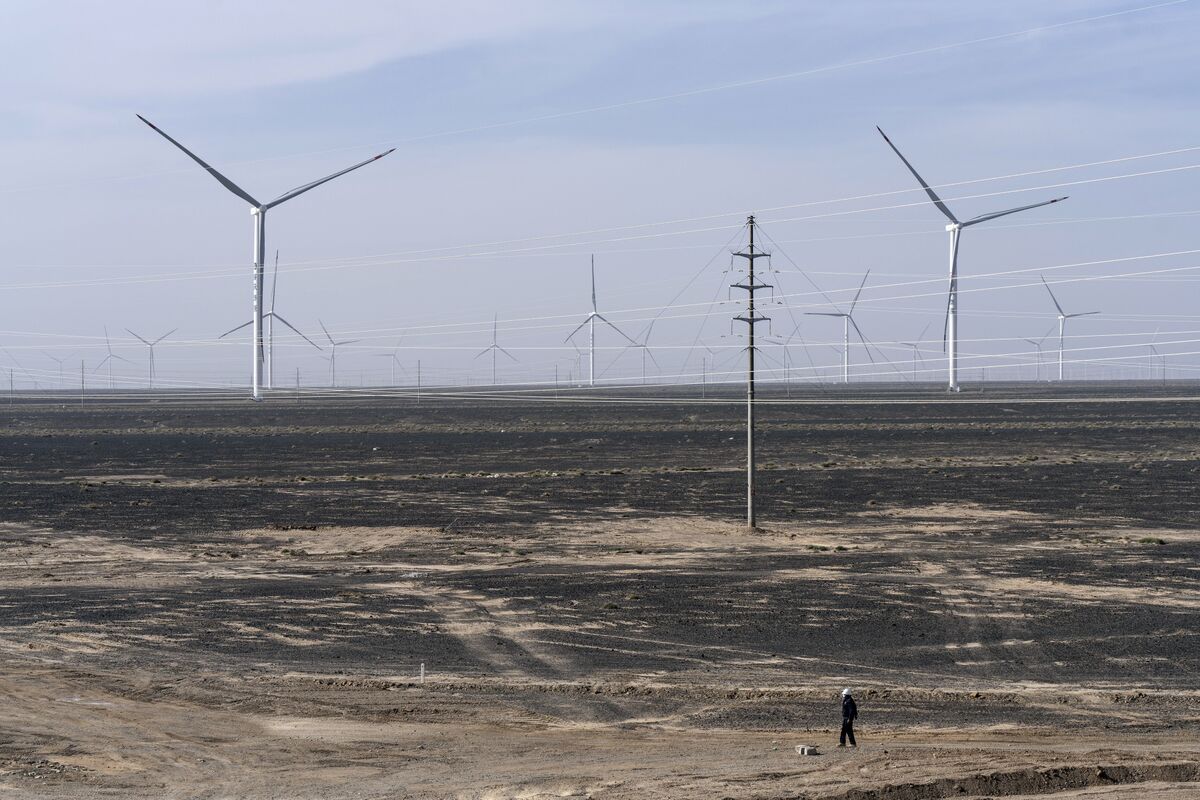 China’s Energy Abundance Can Spur Bid to Win AI Dominance