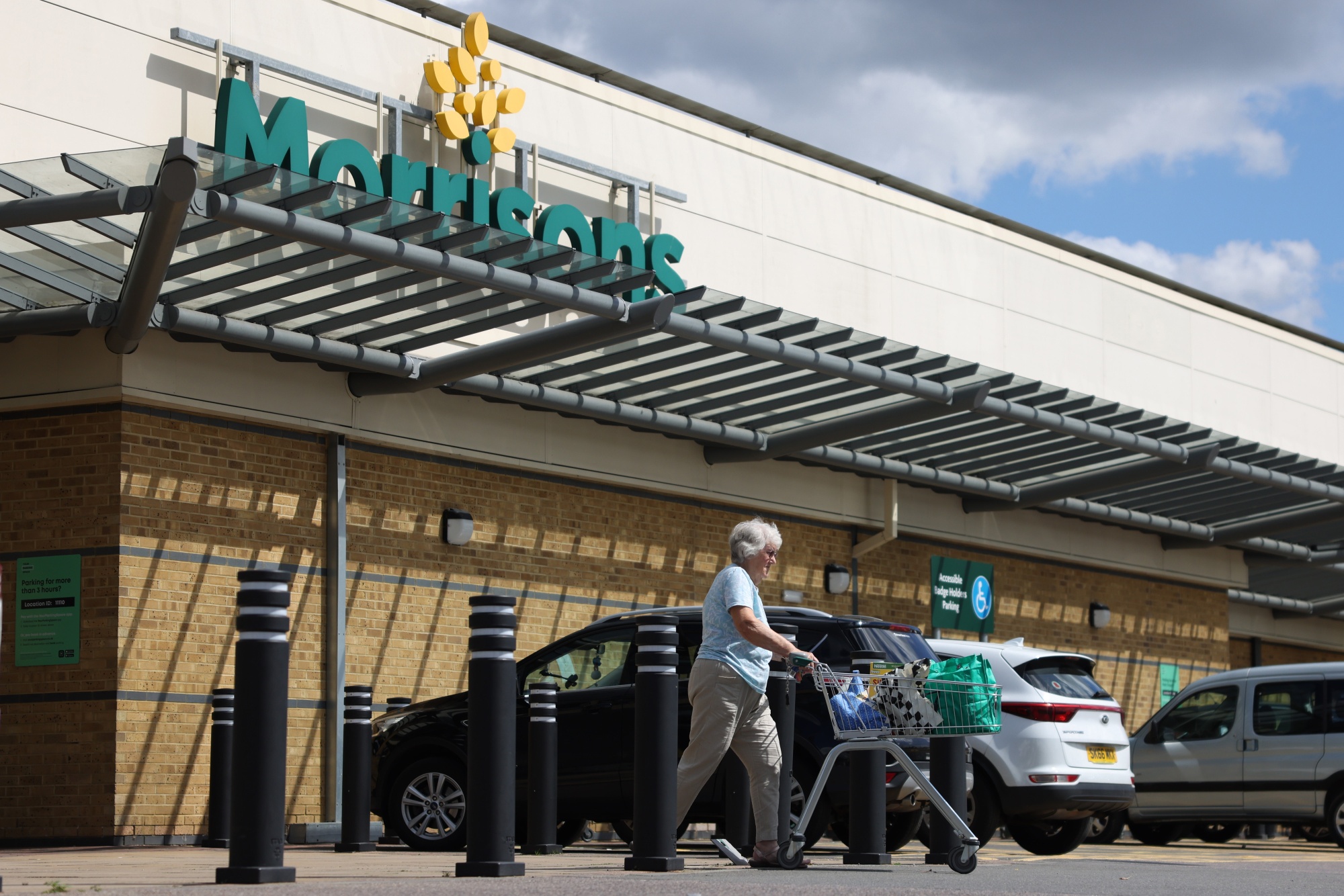 Bankers Scrap for a Piece of 3.1 Billion Morrisons MFG Gas