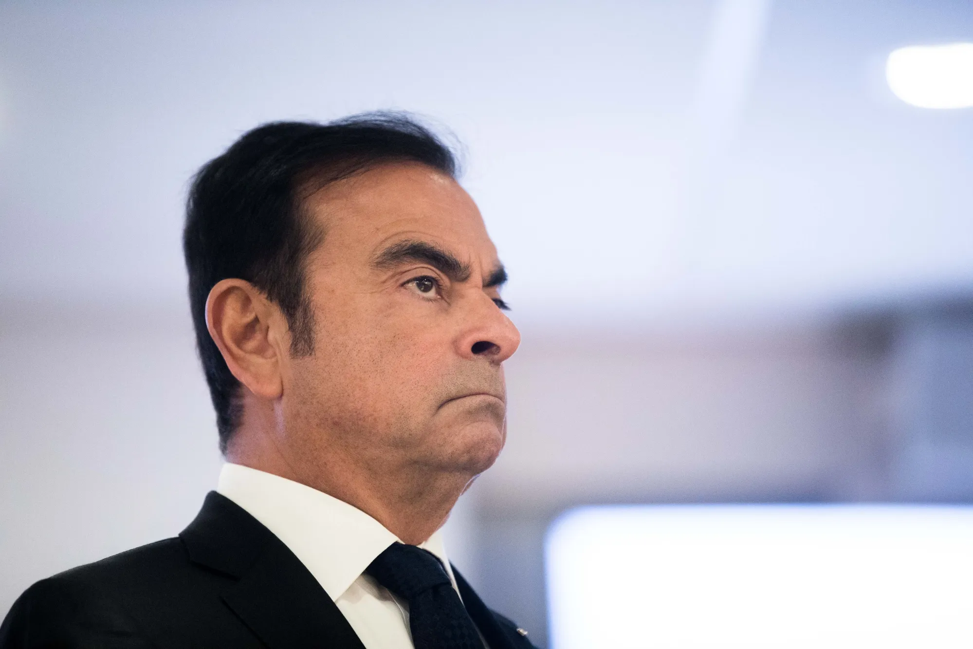 日産２年ぶり安値、ゴーン会長逮捕は「信用への影響甚大」と市場 - Bloomberg