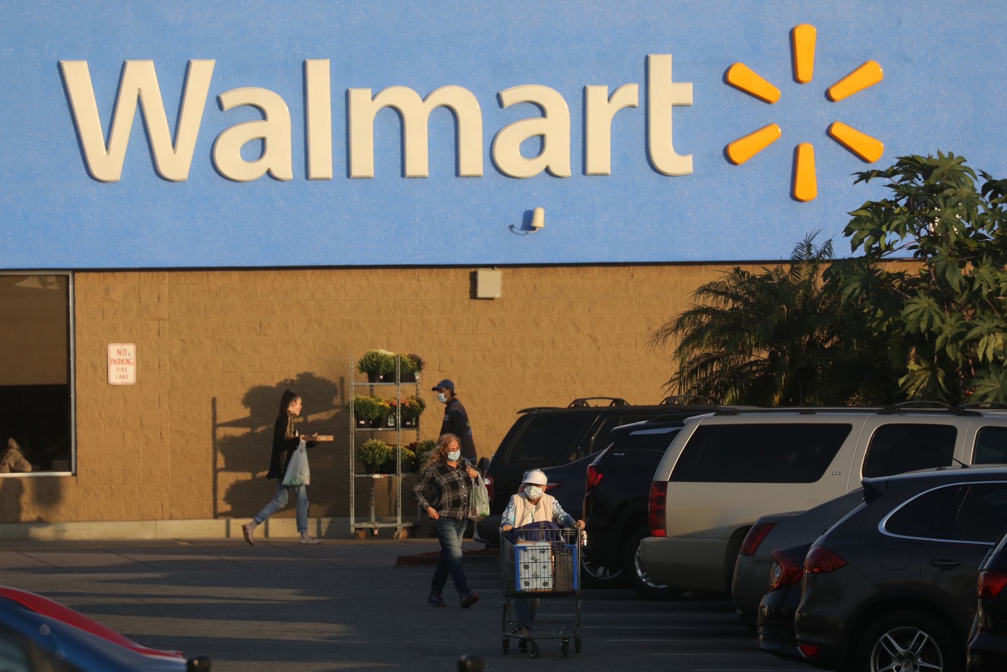 Walmart Accused in U.S. Lawsuit of Fueling Opioid Crisis Bloomberg