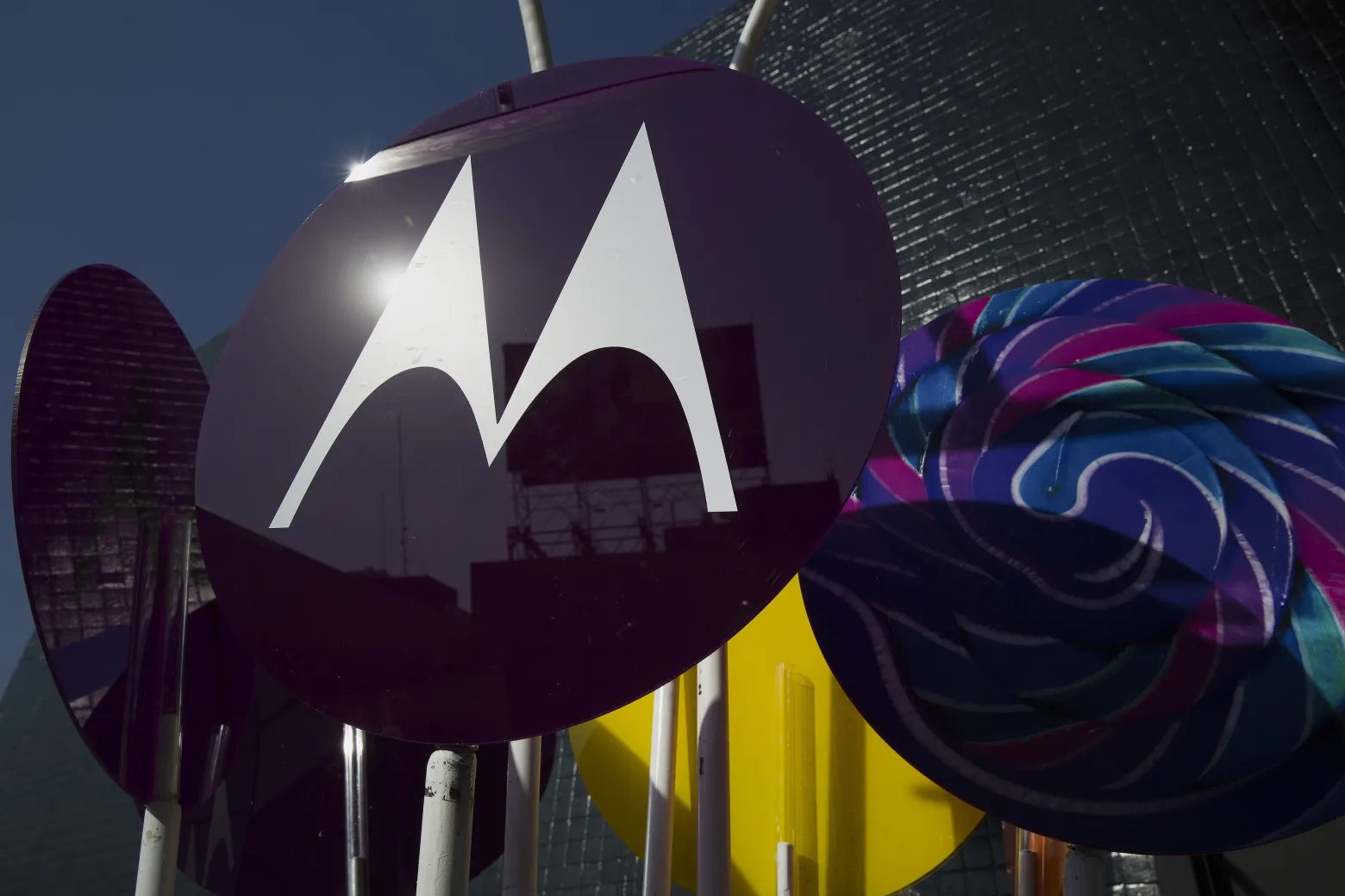 The Motorola Solutions Inc. logo is displayed during a Nextel de Mexico press conference in Mexico City, Mexico, on Tuesday, March 3, 2015. In January AT&T announced the purchase of NII Holding Inc.'s Nextel Mexico business for $1.88 billion.