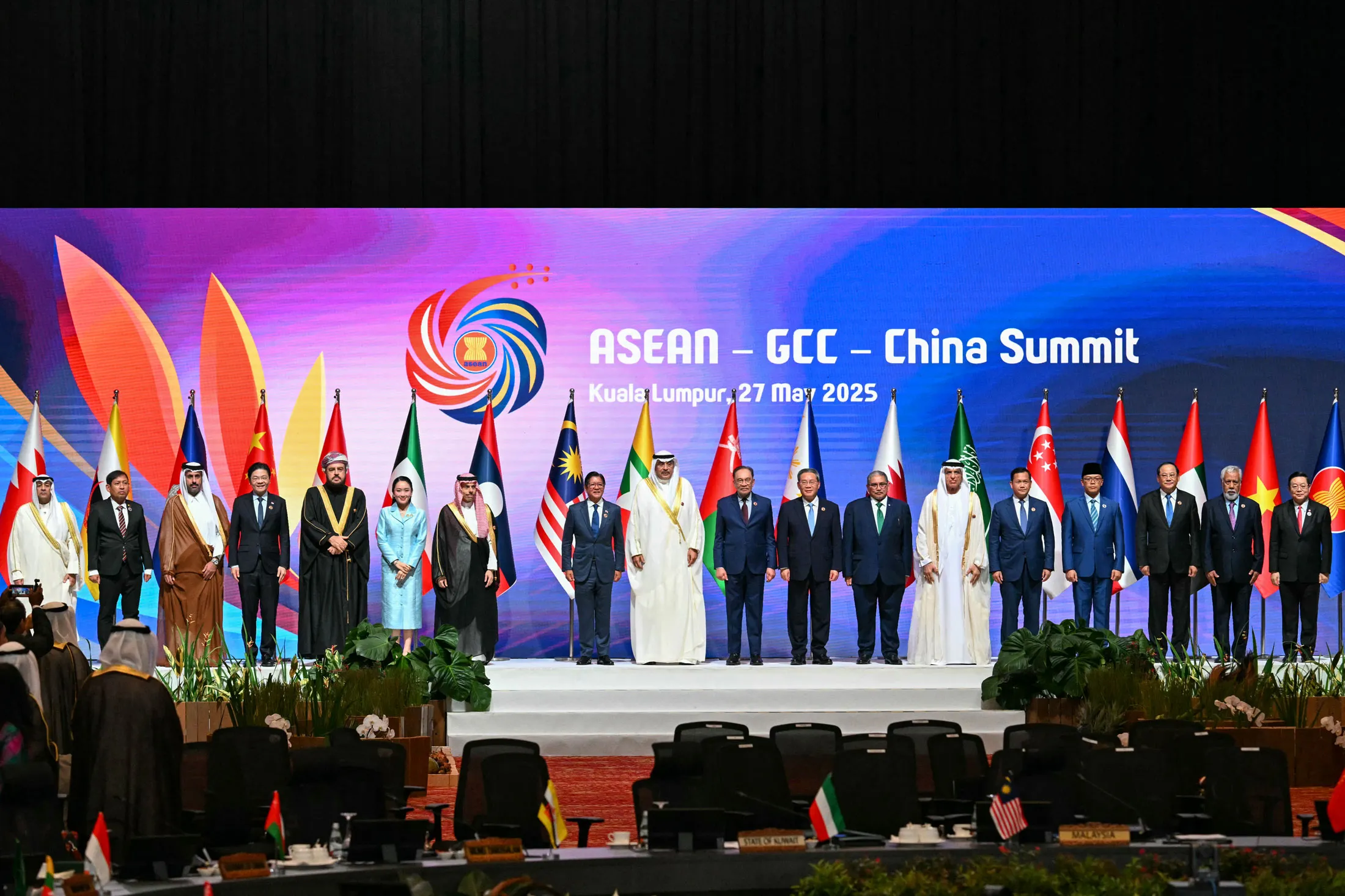 Li Qiang with leaders at the Asean-GCC-China Summit in Kuala Lumpur on May 27.