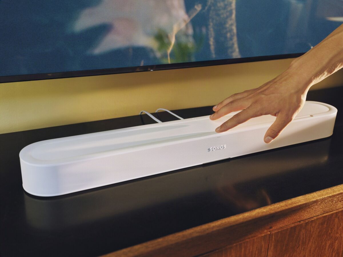 Sonos Unveils New Headphones, Soundbar and Major Push Into AI - Bloomberg.com