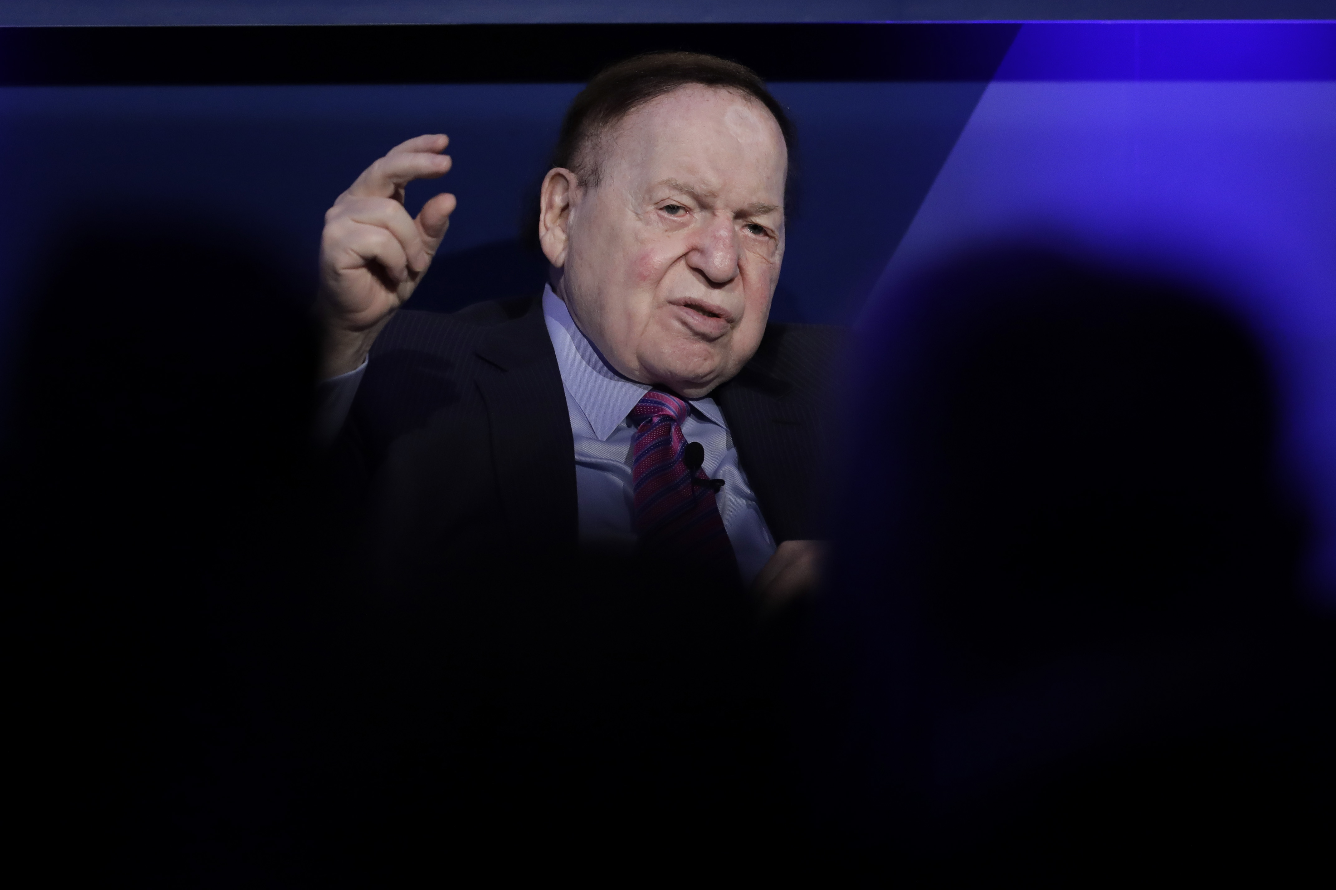 Adelson's Sands Weighs $6 Billion Sale of Las Vegas Casinos - Bloomberg