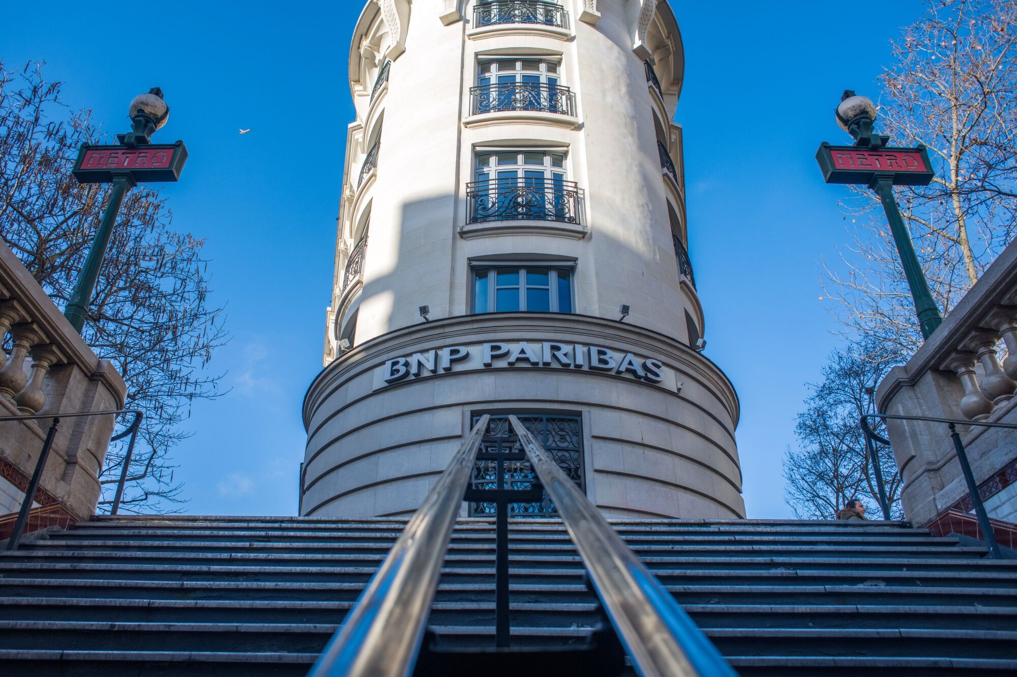 BNP Raised Bonus Pool for Top Investment Bankers by 14 in 2022 Bloomberg