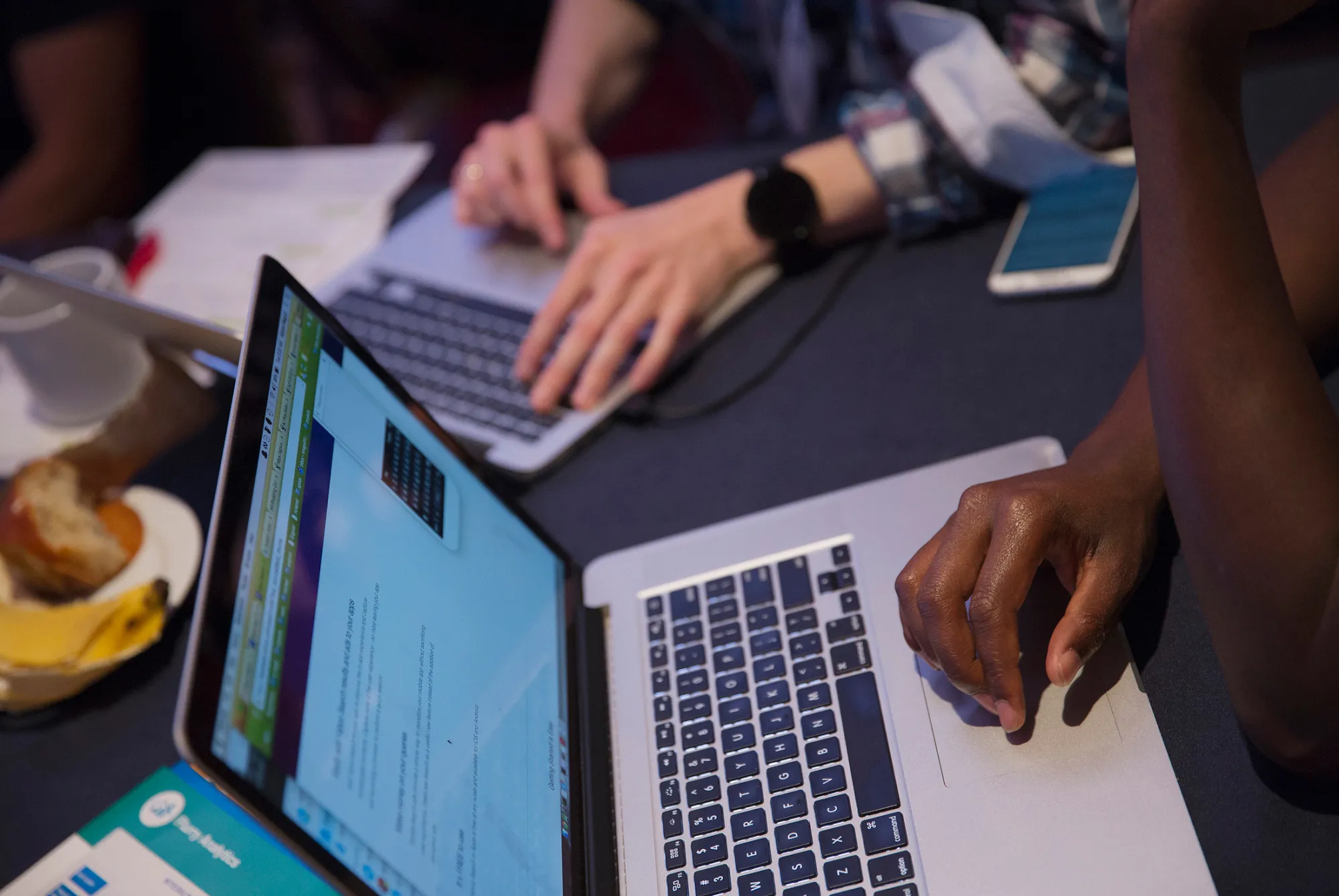 1493313105_hackathon-tech