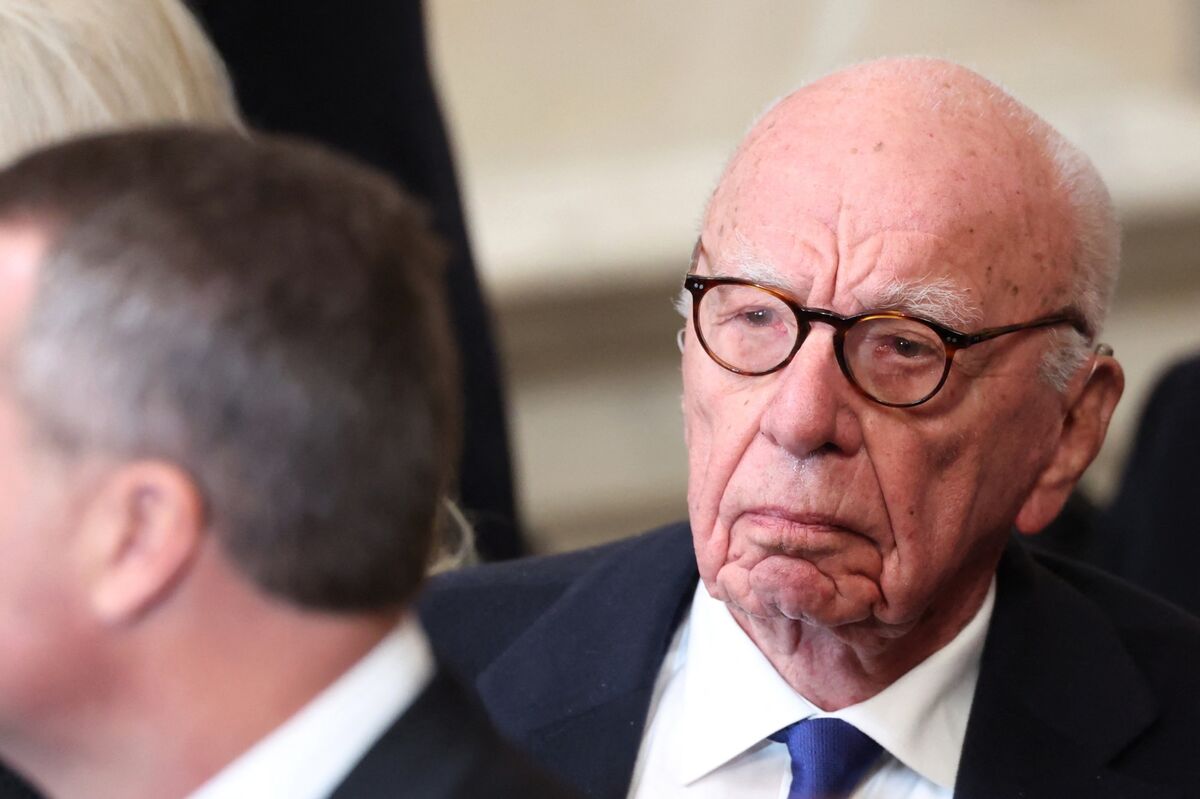 Trump Says $10 Billion Libel Suit Against Murdoch Should Proceed