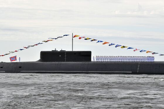 Putin Touts Russia’s Hypersonic Nuclear Weapons at Naval Parade