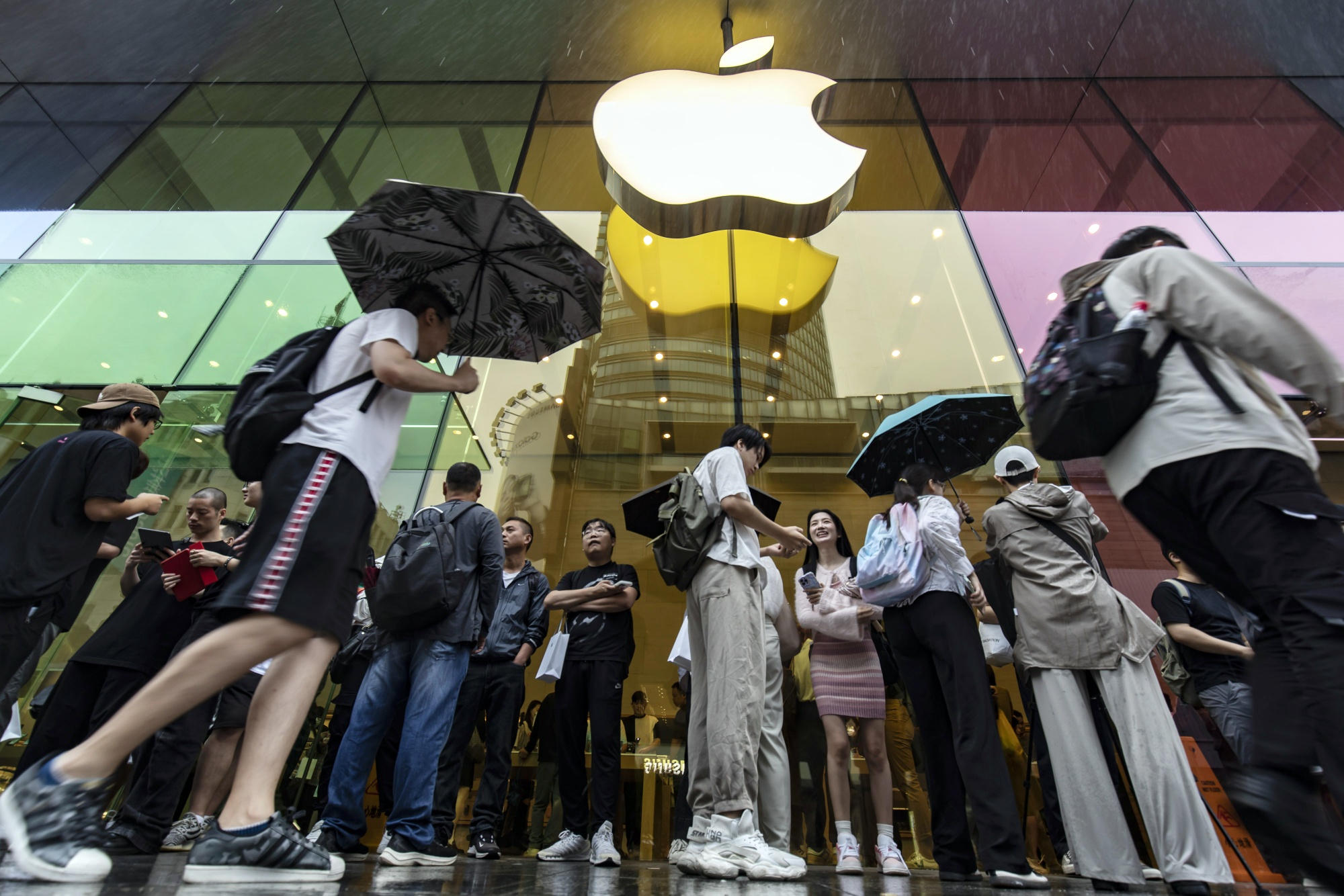 Apple IPhone 15 Begins Sale In Shanghai