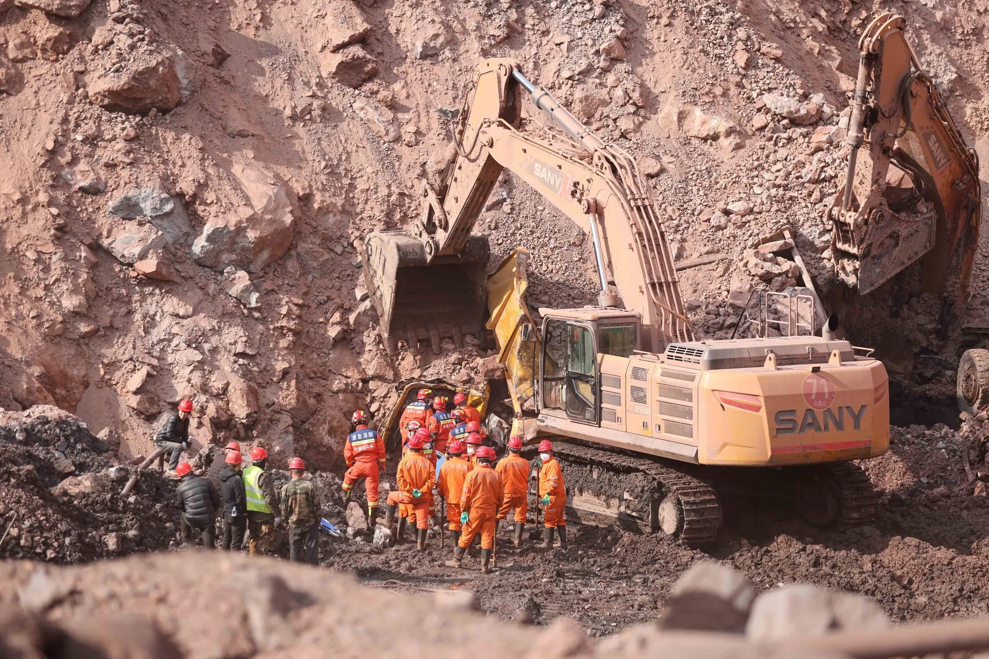 Rescuers conduct rescue works at the site of a collapsed coal mine in Inner Mongolia Autonomous Region on Feb. 23.