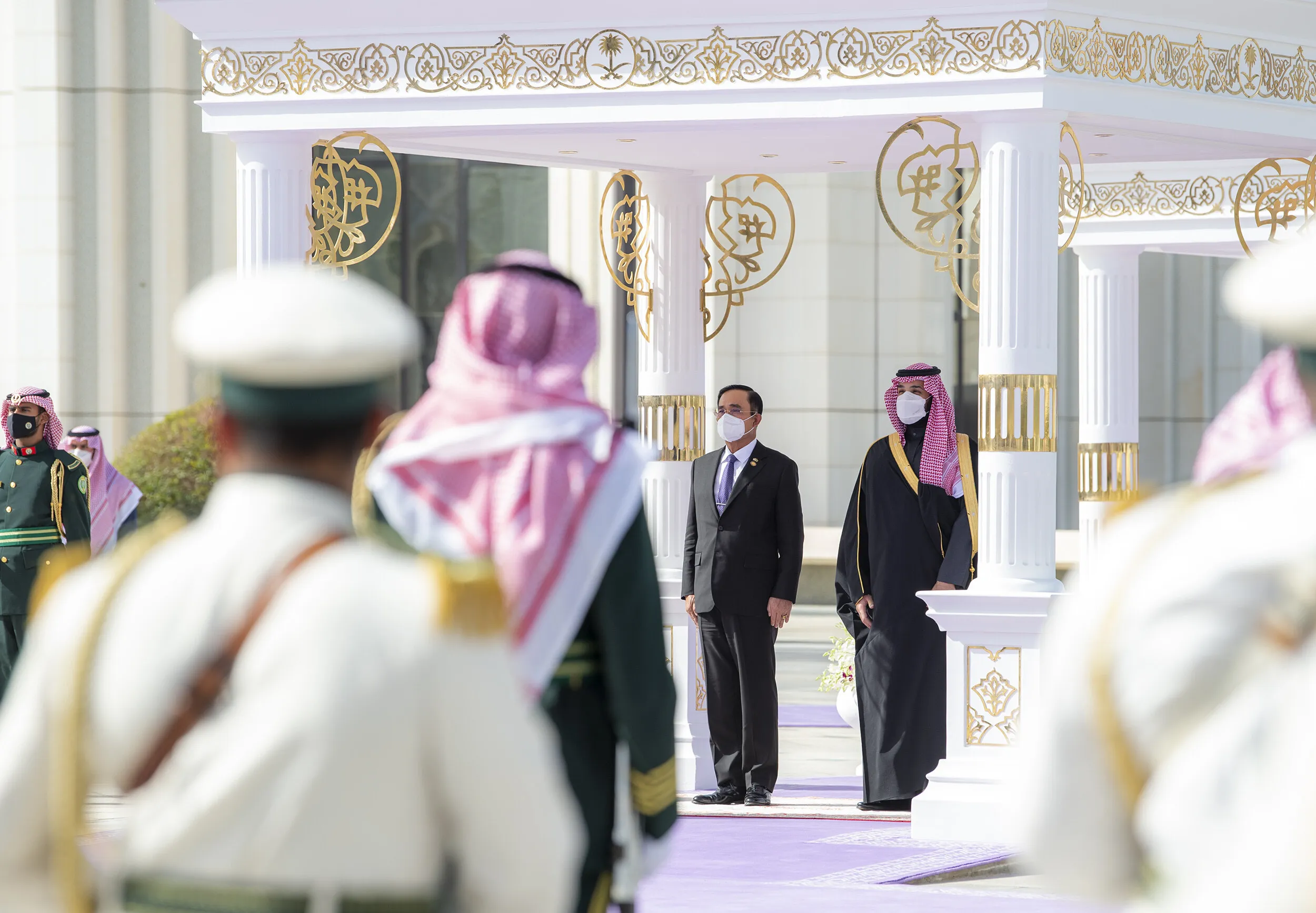 Mohammad bin Salman with Pryauth Chan-Ocha in Riyadh, on Jan. 25.