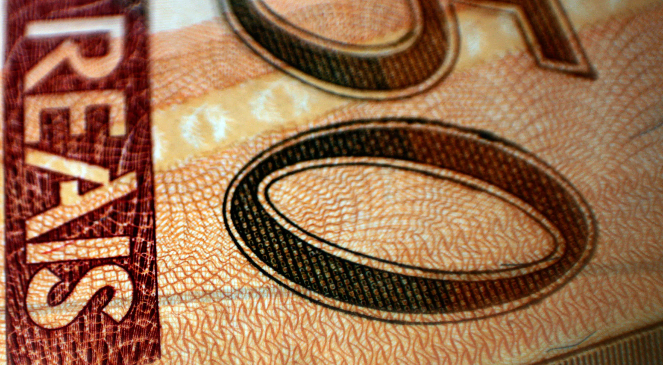 Brazil Rate Futures Yields Drop as Tombini Signals More Cuts
