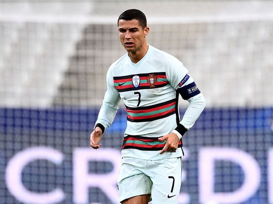 Soccer Star Ronaldo ‘Doing Well’ After Positive Virus Test