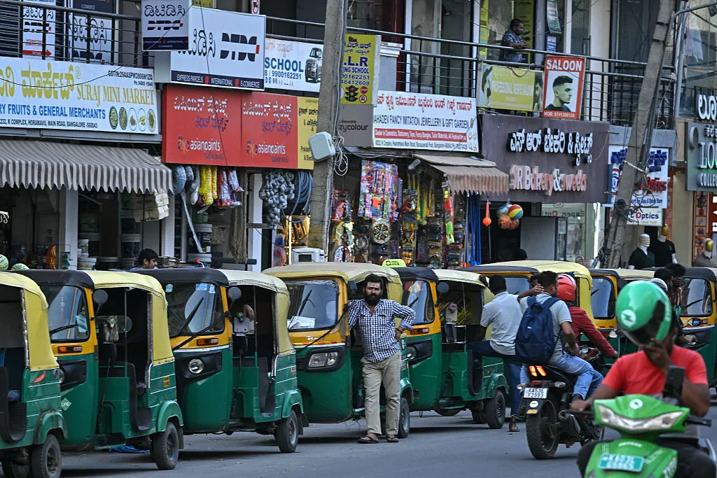 India Acknowledges Iranian Oil Purchases, Dismisses Payment Woes