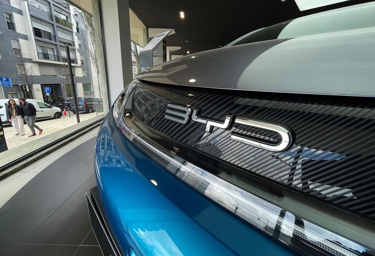 🟪"BYD Co. Segna il Miglior Mese del 2023: Sconti Strategici Attirano i Clienti"