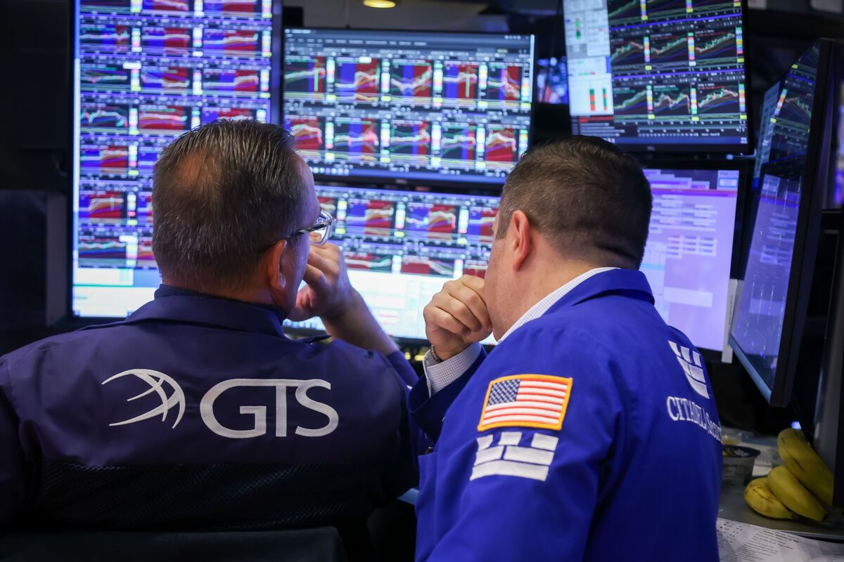 Stocks Steady as Shutdown Looms; CoreWeave Soars on Deal With Meta