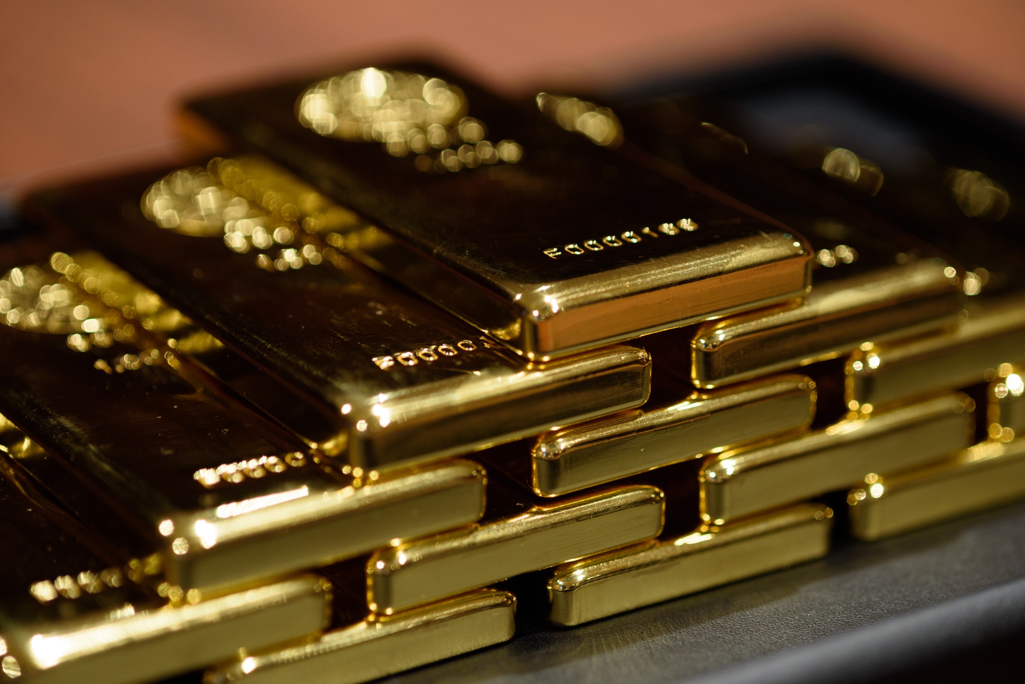 When A Hot Gold Trade Blew Up The Rush For 100 Ounce Bars Began 