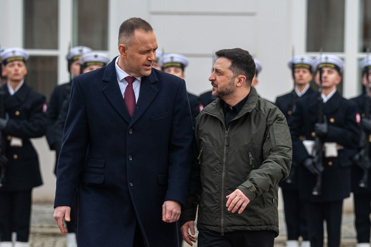 Polish President Strips Zelenskyy of Top State Honor Amid Row