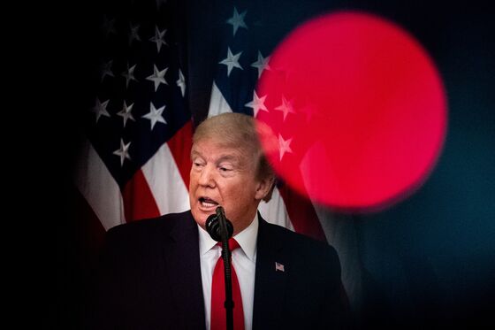 Trump Seeks to Pin Virus Blame on China, Yet Reprisal Is Uncertain