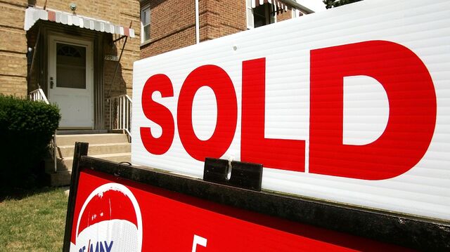 Bloomberg business news