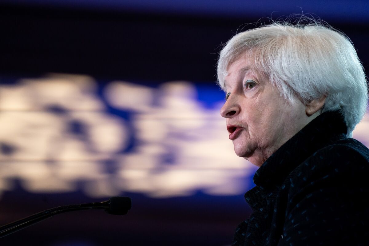 “Yellen suggests more bank mergers, causing drop in regional bank stocks”