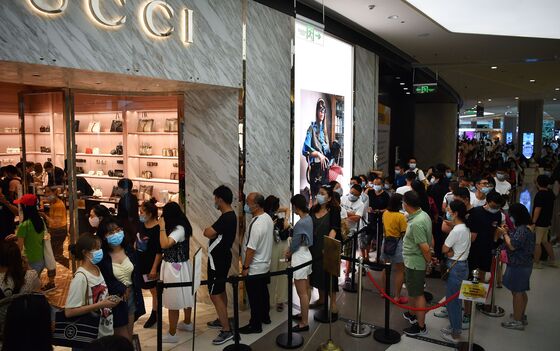 Rich Shoppers Stuck in China Fuel an Unlikely Boom in Duty Free