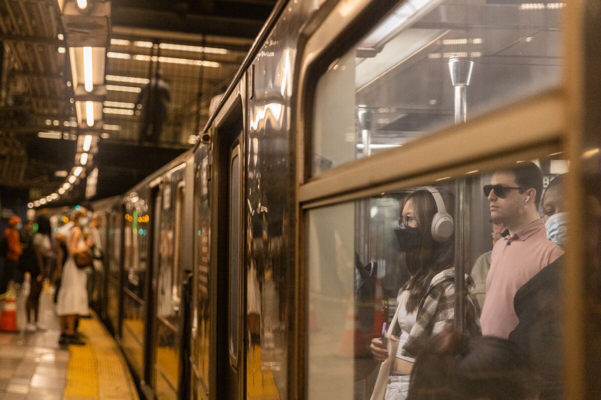 NYC Subway Gets Security Cameras in All Train Cars to Fight Crime