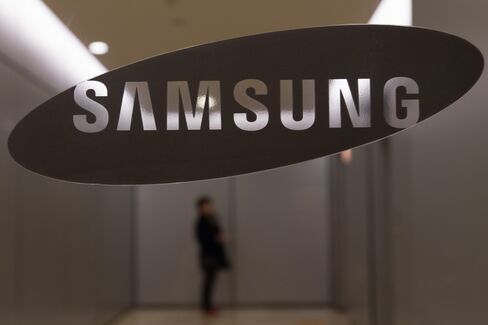 Samsung Office Searched by Police in OLED Technology Leak Probe